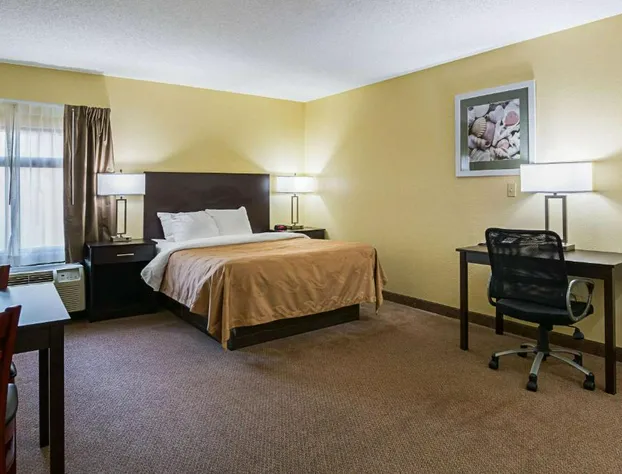 Quality Inn & Suites Greensburg I-74 hotel detail image 4