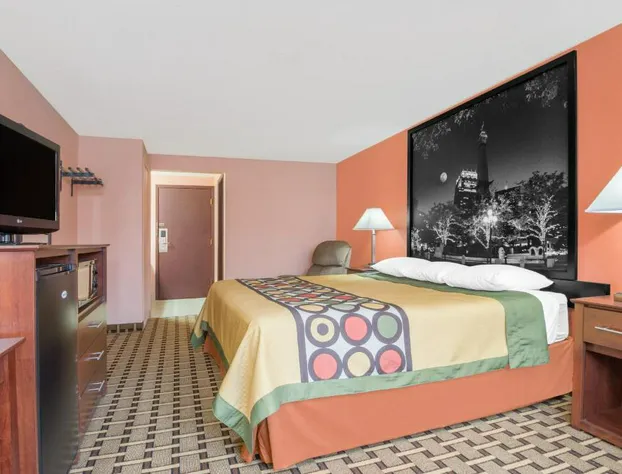 Super 8 by Wyndham Shelbyville hotel detail image 3