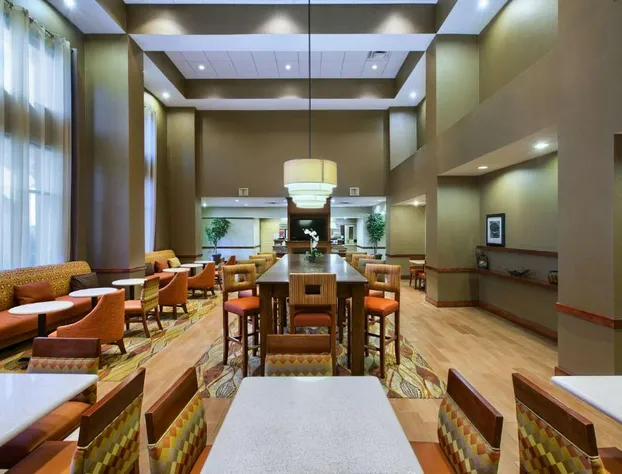 Hampton Inn & Suites Houston - Rosenberg hotel detail image 4