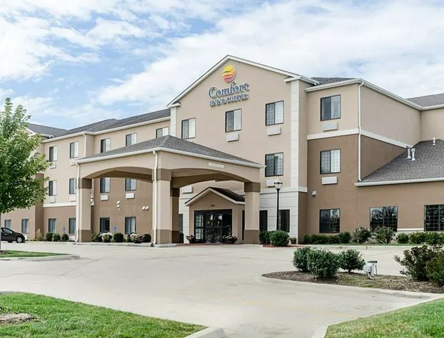 Comfort Inn & Suites Lawrence - University Area hotel detail image 1