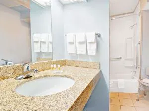 Days Inn by Wyndham KU Lawrence hotel detail image 2