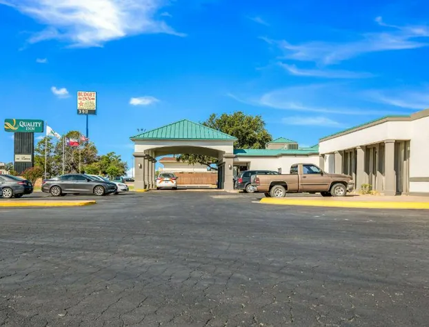 Quality Inn hotel detail image 1