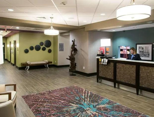 Hampton Inn & Suites Gulfport I-10 hotel detail image 2