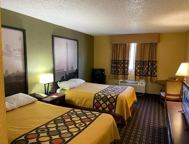 Super 8 by Wyndham Hancock MD hotel detail image 4