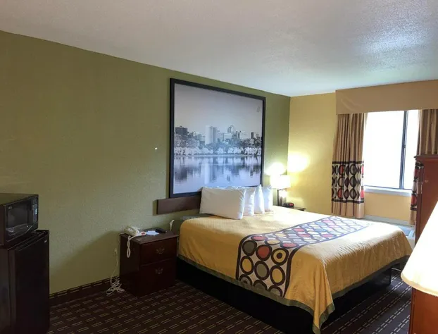 Super 8 by Wyndham Hancock MD hotel detail image 4