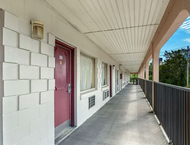 Econo Lodge Easton Route 50 hotel detail image 2