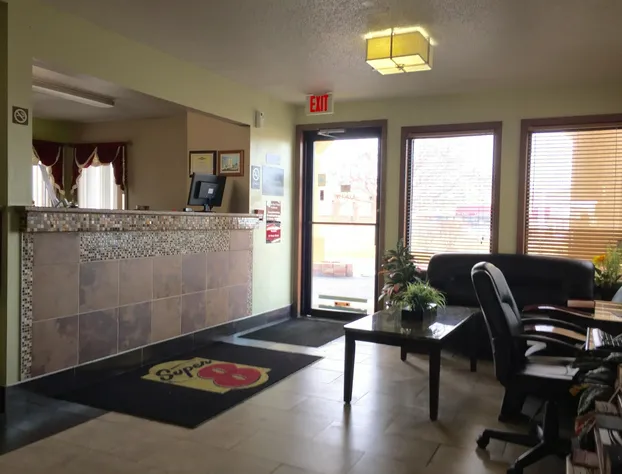 Super 8 by Wyndham Muncie/Ball St. College Area hotel detail image 3