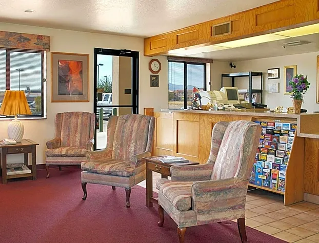 Super 8 by Wyndham Benson hotel detail image 1