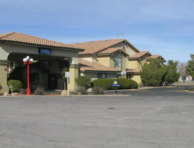 Days Inn by Wyndham Willcox hotel detail image 2