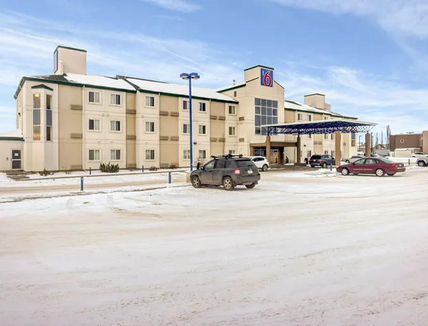 Days Inn by Wyndham Stony Plain hotel detail image 1