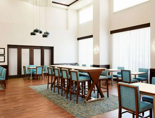Hampton Inn & Suites Ridgecrest hotel detail image 1