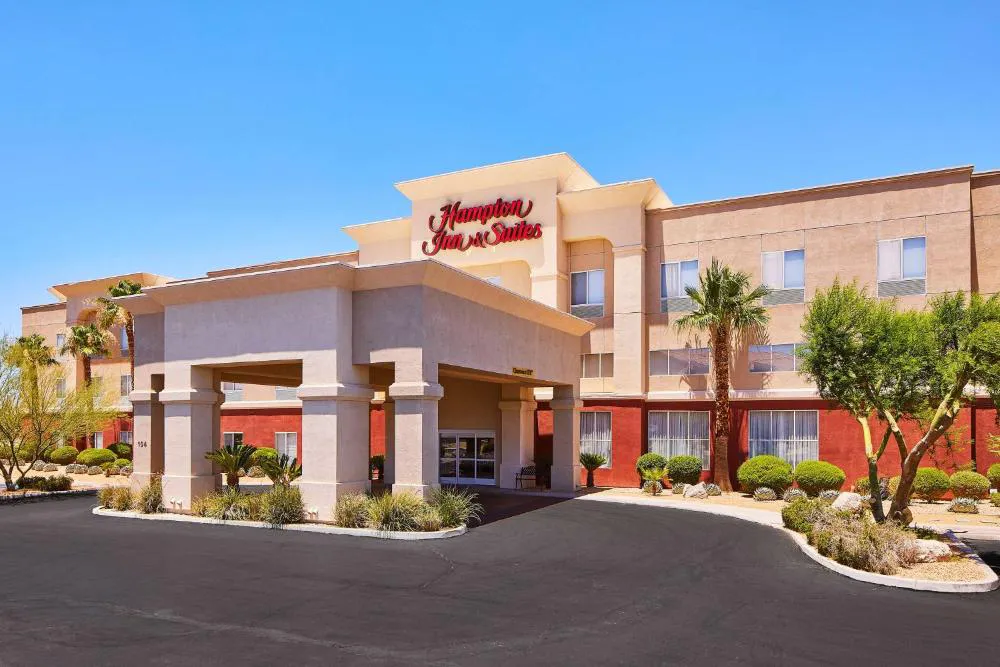Hampton Inn & Suites Ridgecrest hotel hero