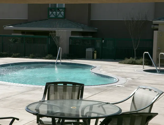 Holiday Inn Express Hotel & Suites Tehachapi by IHG hotel detail image 3