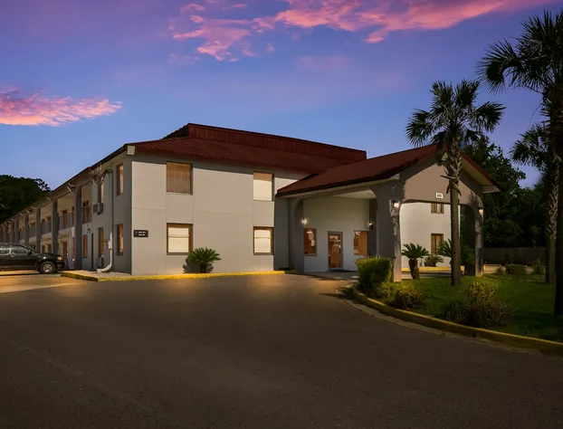 Red Roof Inn Crestview hotel detail image 2