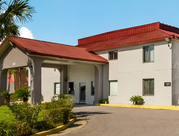 Red Roof Inn Crestview hotel detail image 3