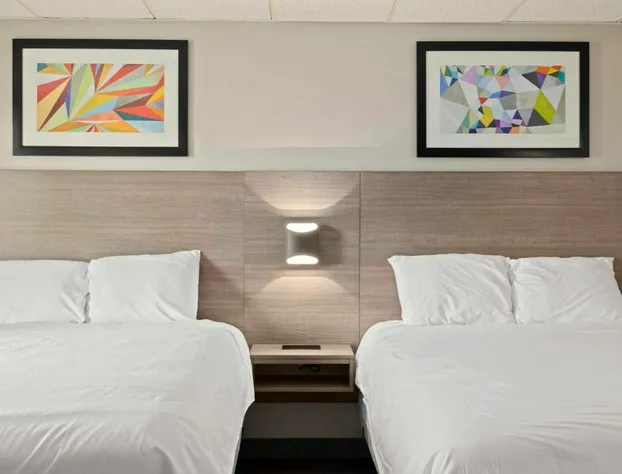 The Elmwood hotel detail image 3