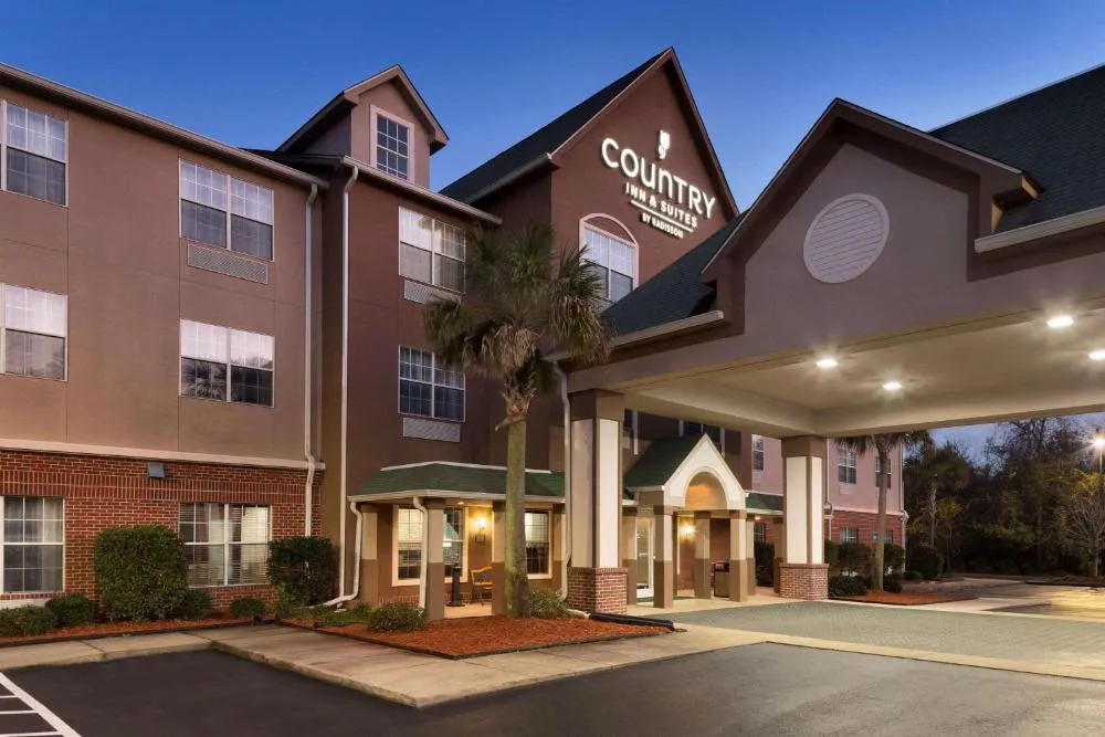 Country Inn & Suites by Radisson, Brunswick I-95, GA hotel hero