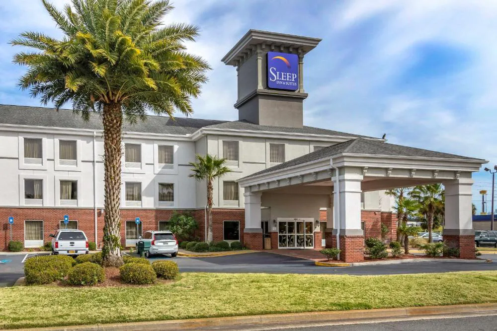 Sleep Inn & Suites Brunswick North hotel hero