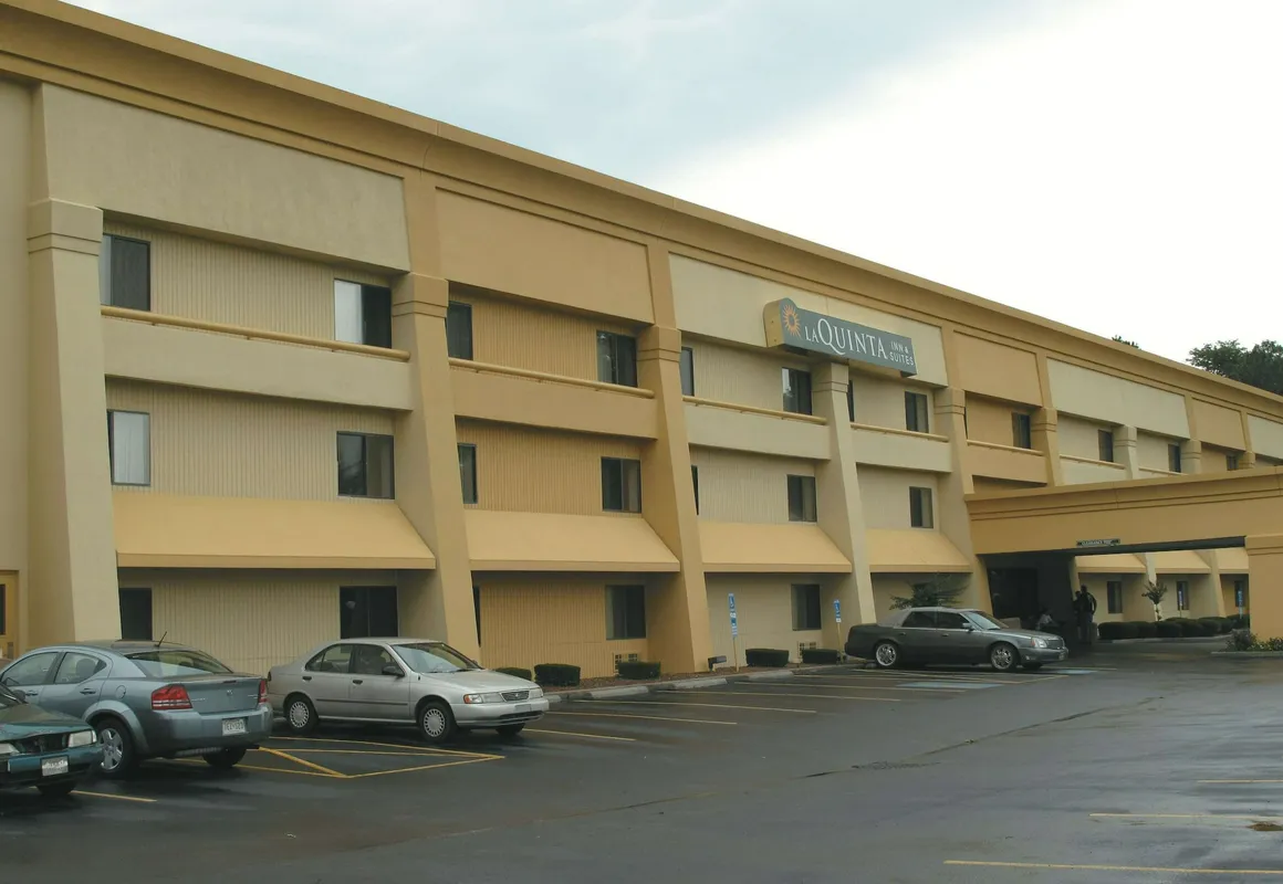 La Quinta Inn & Suites by Wyndham Jackson hotel hero