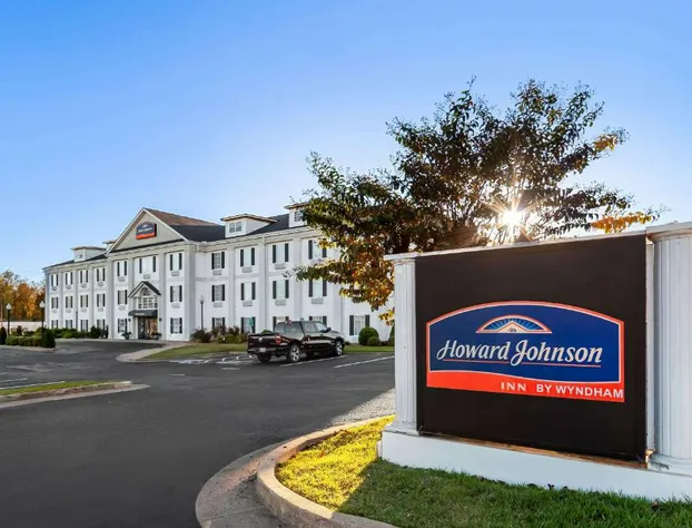 Howard Johnson by Wyndham Jackson hotel detail image 1