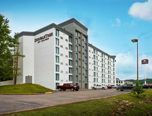 DoubleTree by Hilton Washington Meadow Lands Casino Area hotel detail image 1