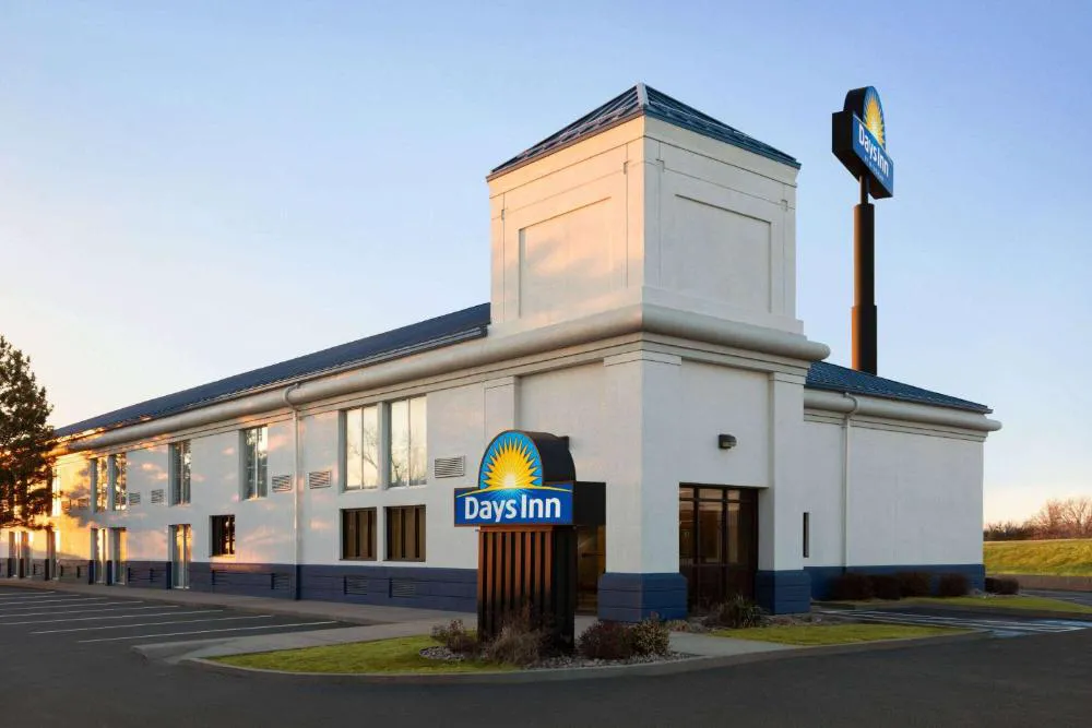 Days Inn by Wyndham Grand Island I-80 hotel hero
