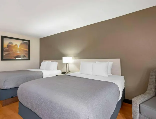 Quality Inn Valley - West Point hotel detail image 1