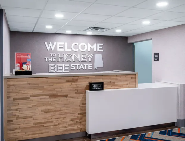 Hampton Inn Auburn hotel detail image 2