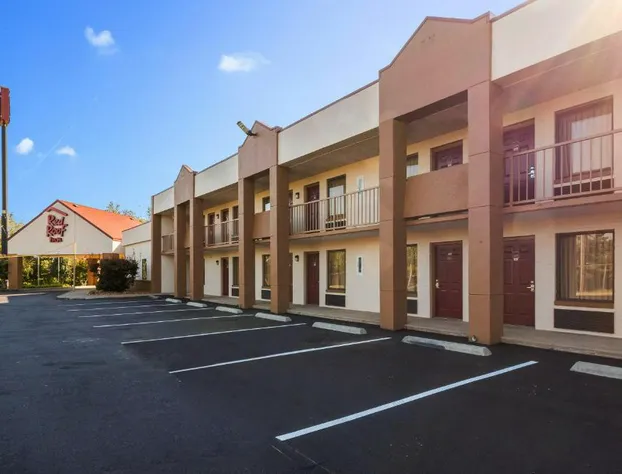 Red Roof Inn Clarksville hotel detail image 2