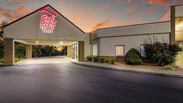 Red Roof Inn Clarksville hotel detail image 1