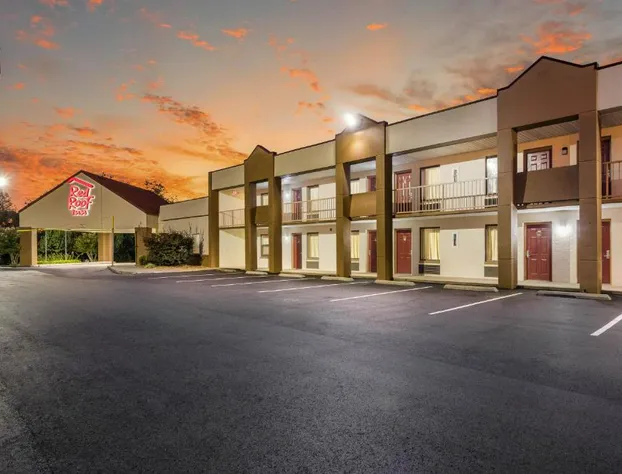 Red Roof Inn Clarksville hotel detail image 2
