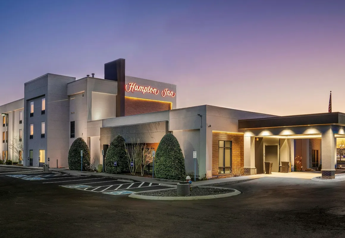 Hampton Inn by Hilton Springfield hotel hero