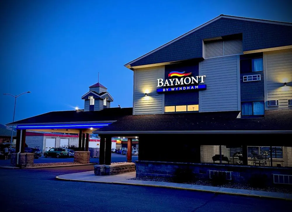 Baymont by Wyndham Missoula hotel hero