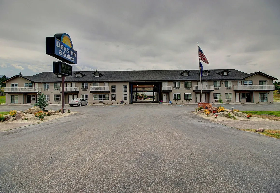 Days Inn by Wyndham Lolo / Missoula Area hotel hero