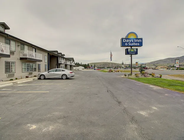 Days Inn by Wyndham Lolo / Missoula Area hotel detail image 1