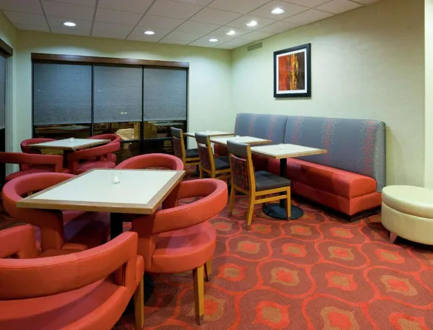 Hampton Inn Rockford hotel detail image 3
