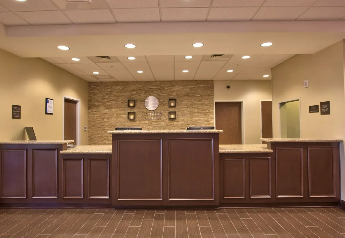 Dothan East Inn & Suites hotel hero