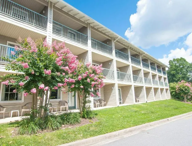 Lake Chatuge Lodge hotel detail image 2