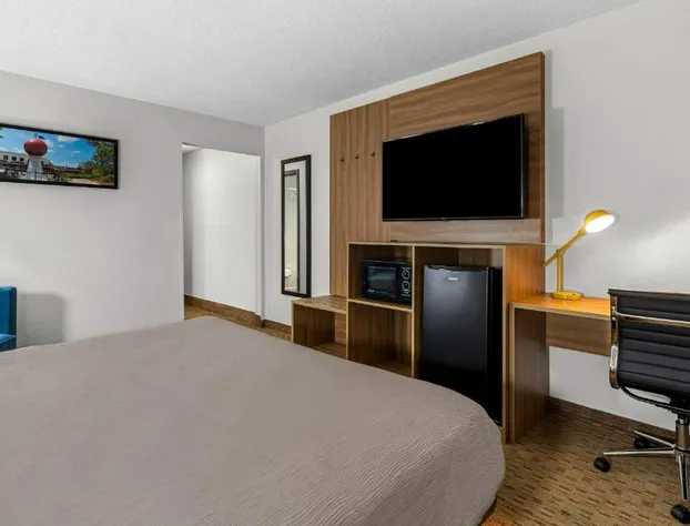 Quality Inn Cornelia hotel detail image 1