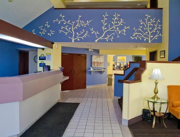 Days Inn by Wyndham Blue Springs hotel detail image 3