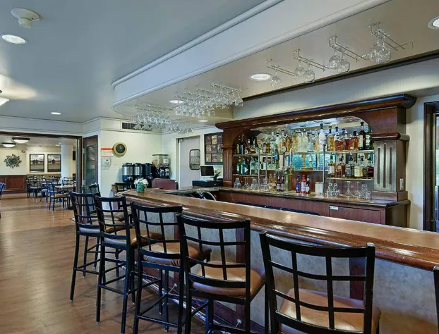 Oxford Suites Yakima hotel detail image 3