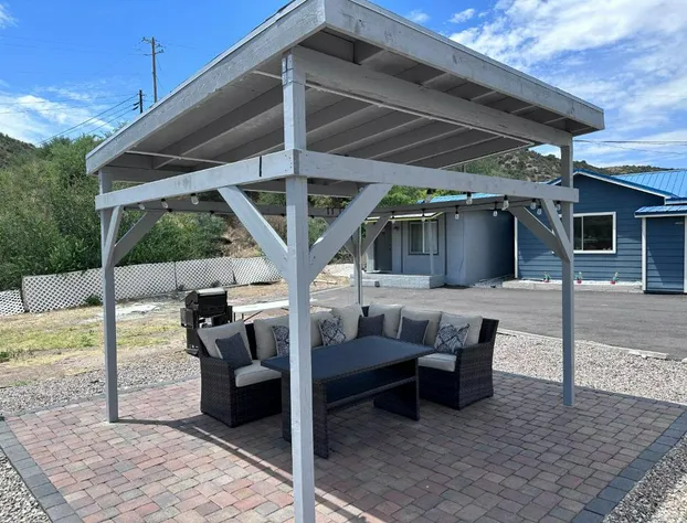 Belle-Aire Motel hotel detail image 1