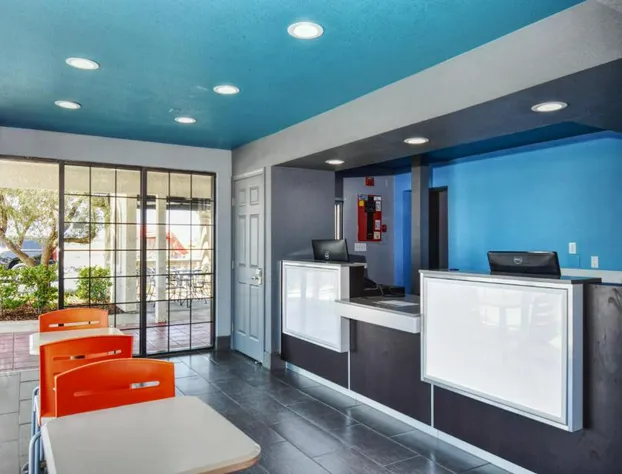 Vagabond Inn Buttonwillow North I-5 hotel detail image 4