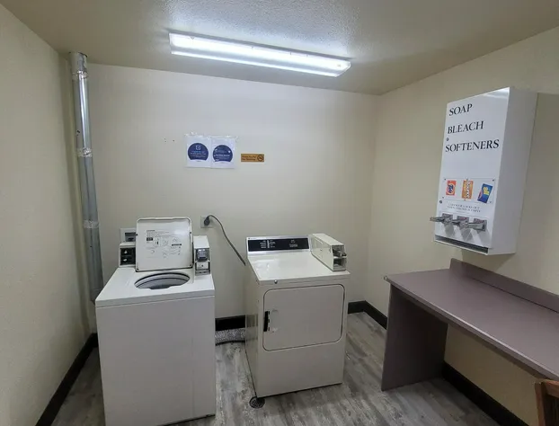 Super 8 by Wyndham Show Low hotel detail image 4