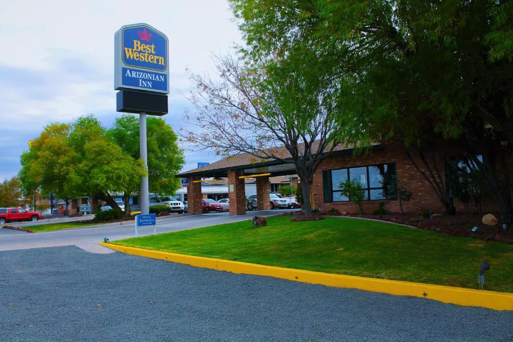 Best Western Arizonian Inn hotel hero
