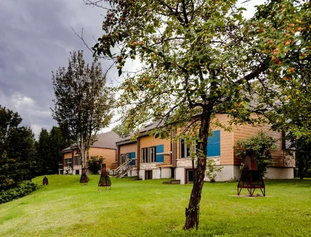 Centre de Villégiature Dam-en-terre hotel detail image 1