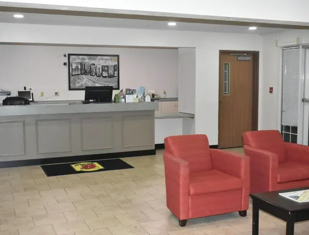 Super 8 by Wyndham Carthage hotel detail image 3