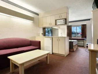 Microtel Inn & Suites by Wyndham Joplin hotel detail image 4