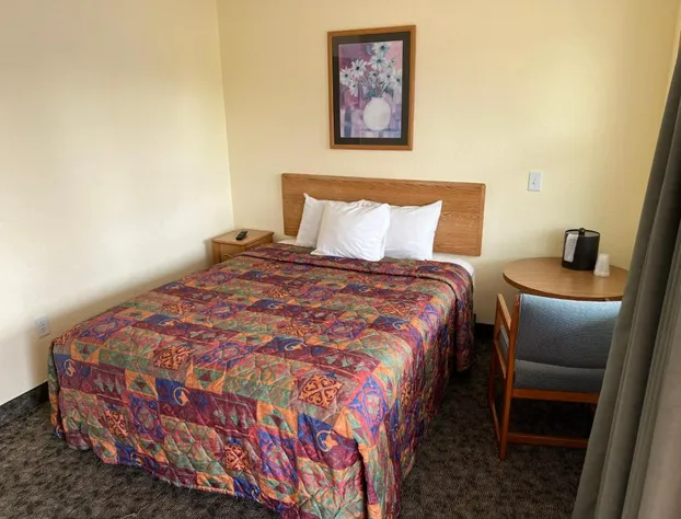 All Star Inn & Suites hotel detail image 4