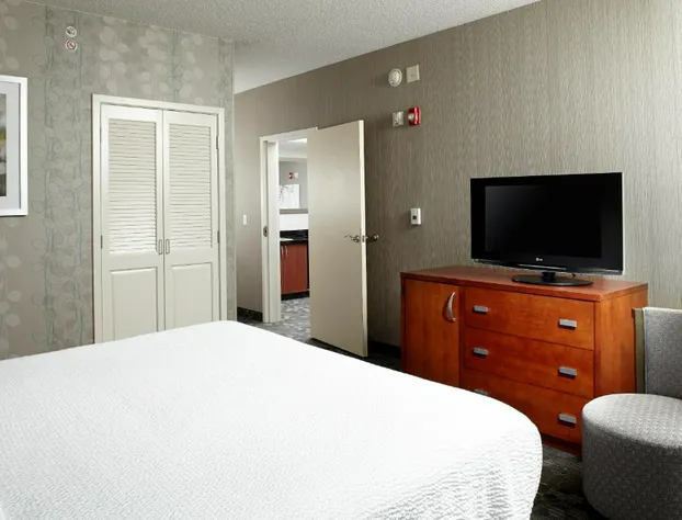 Courtyard by Marriott Pittsburgh Greensburg hotel detail image 1
